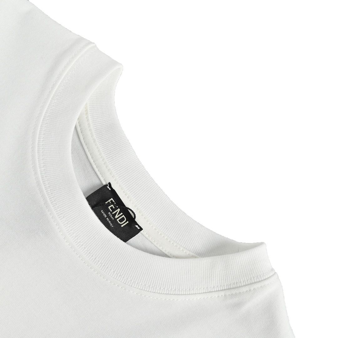 FENDI クマプリント Tシャツ 7A ホワイト FENDI クマプリント Tシャツ 7A ホワイトΩ