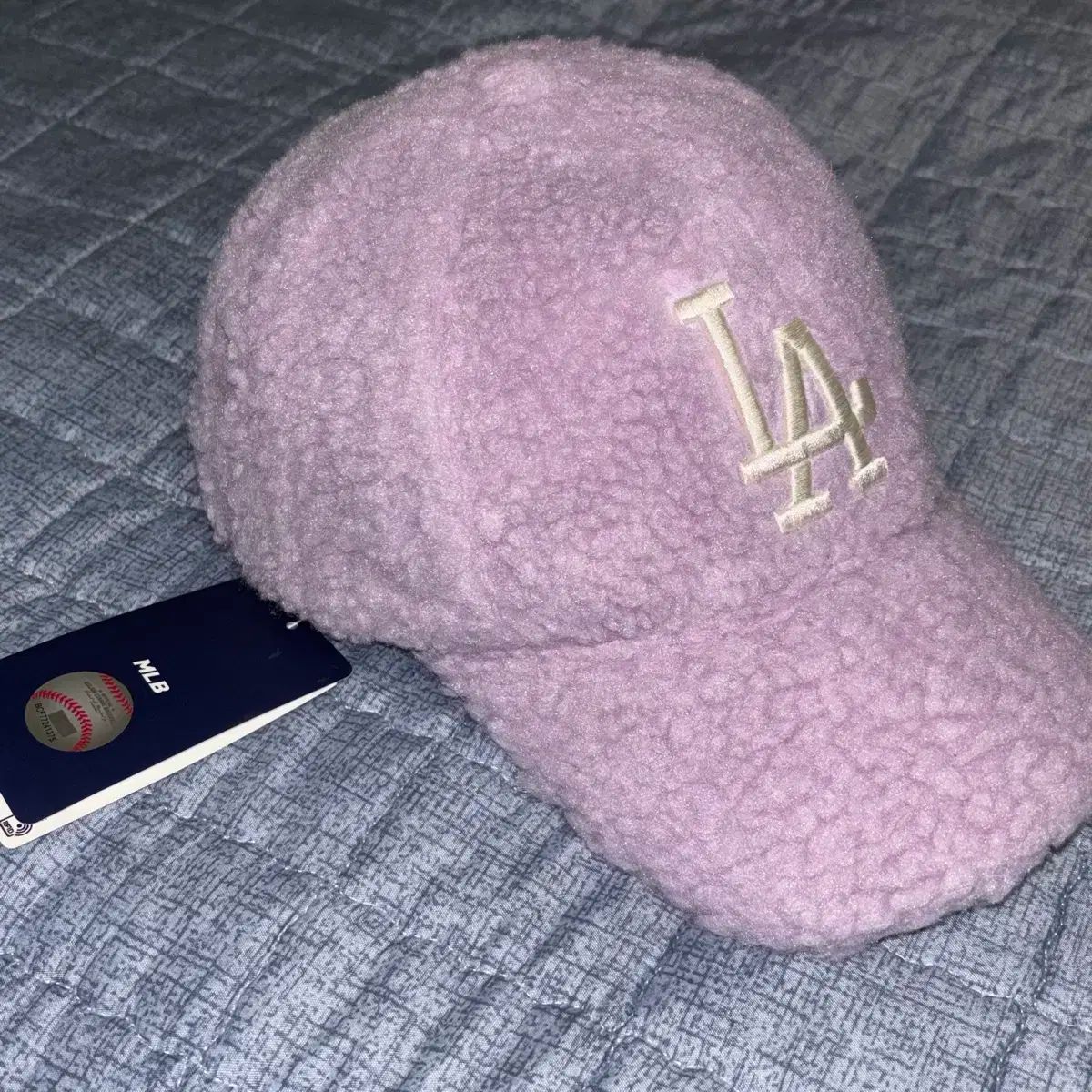 新品 MLB MLB(エムエルビー) ボア ボールキャップ 帽子