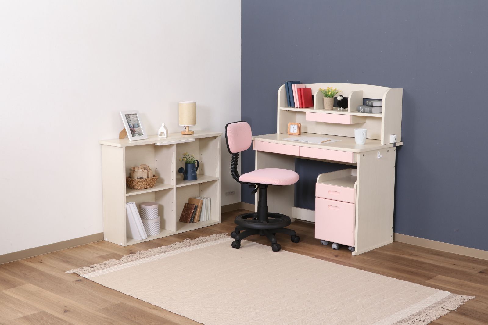 C/D:29925] くみかえデスク ユッカ WH／PK - メルカリ