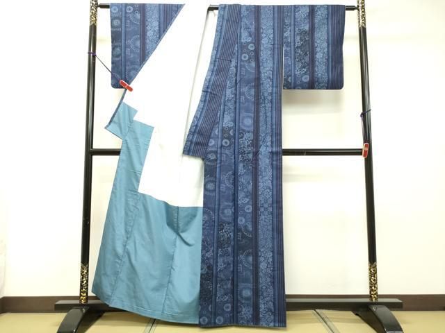 平和屋着物●本藍　型絵染　紬　花唐草間道　正絹　逸品　DAAR4447tw 平和屋着物○本藍 型絵染 紬 花唐草間道 正絹 逸品 DAAR4447tw - メルカリ