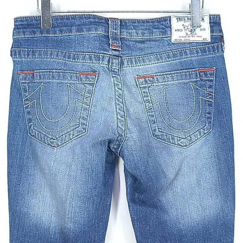 ベルサイユのばら ルコック コラボ シューズ 伊勢丹新宿店にて『le coq