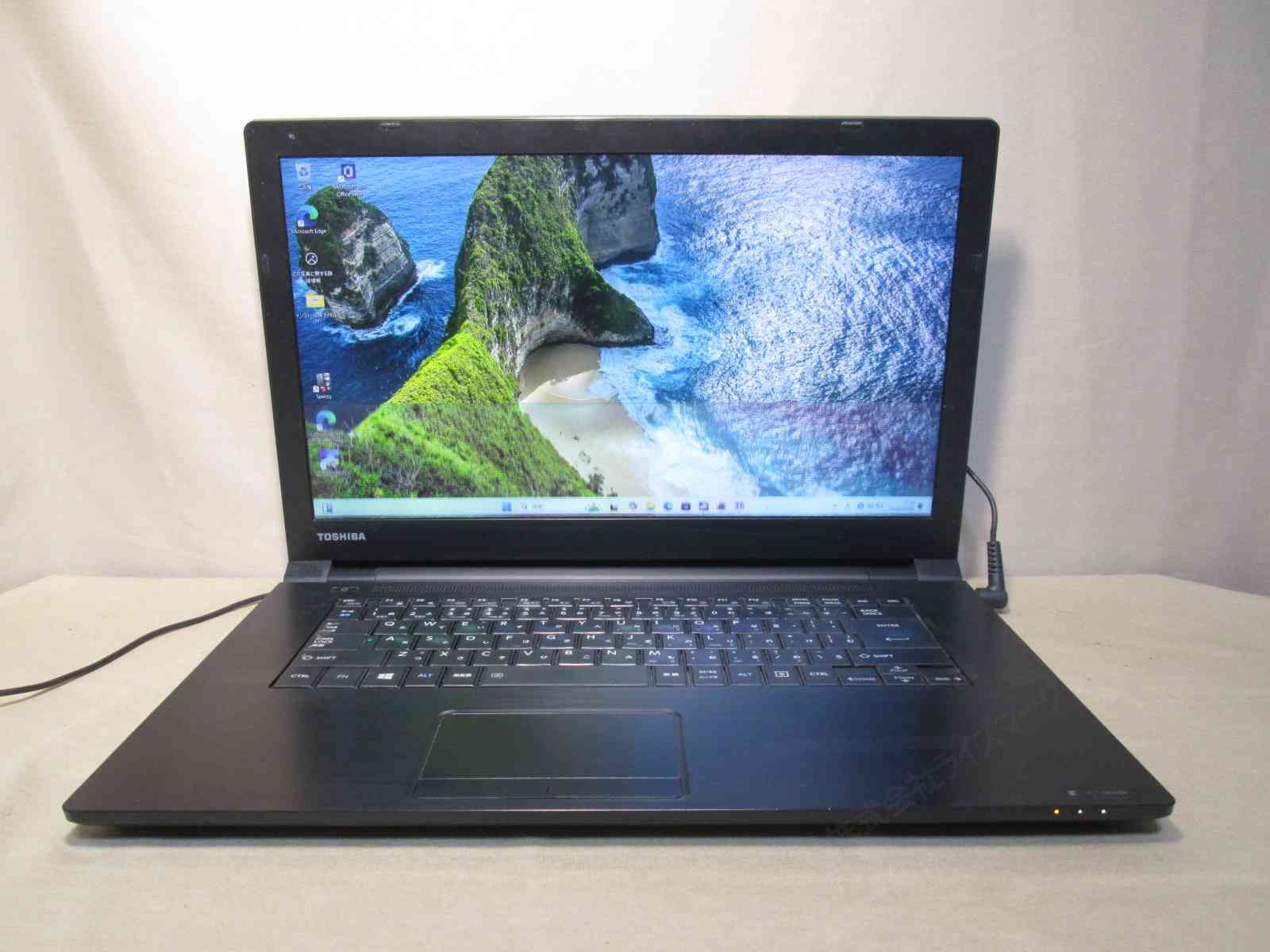 東芝 dynabook B65/H【SSD搭載】 Core i7 7600U 16GBメモリ