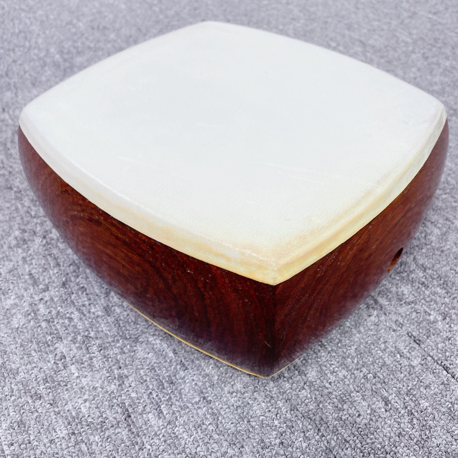 三味線 津軽 中棹 紅木 一本溝 丸打胴 付属品多数 和楽器 - メルカリ