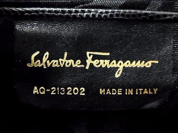 □極美品□ Salvatore Ferragamo フェラガモ AQ-213202 ヴァラリボン