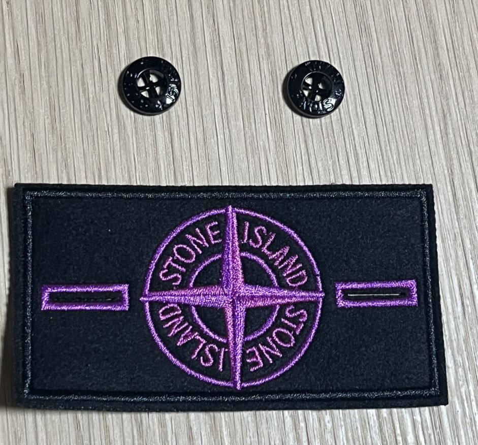 STONEISLAND、ストーンアイランド、ワッペンボタン２個。 - アクセサリー