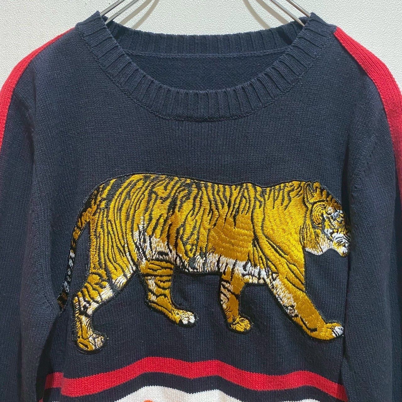 GUCCI グッチ ユニセックス トップス ニット セーター アニマル柄 刺繍