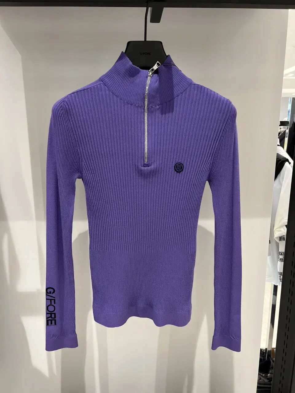 新作入荷韓国G/FOREジーフォアレディースセーター sizeM 新作入荷韓国G/FOREジーフォアレディースセーター sizeM