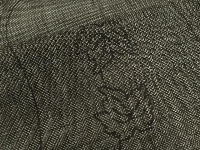 平和屋着物○本場大島紬 9マルキ 蔦の葉文 正絹 逸品 CAAU2187yc