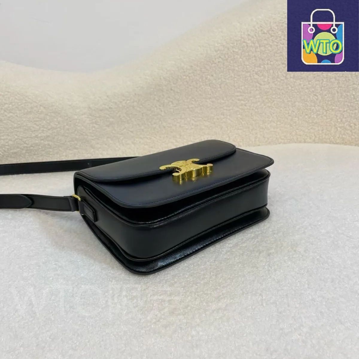 ショルダーバッグ 黒 ブラック セリーヌ CELINE トリオンフ