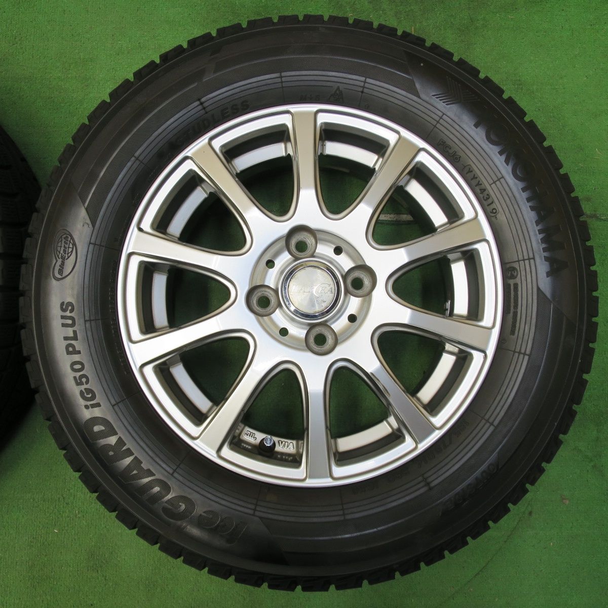 送料無料] バリ溝！9分☆スタッドレス 185/70R14 ヨコハマ アイスガード iG50 プラス LAYCEA レイシア 14インチ  PCD100/4H☆4102102イス - メルカリ