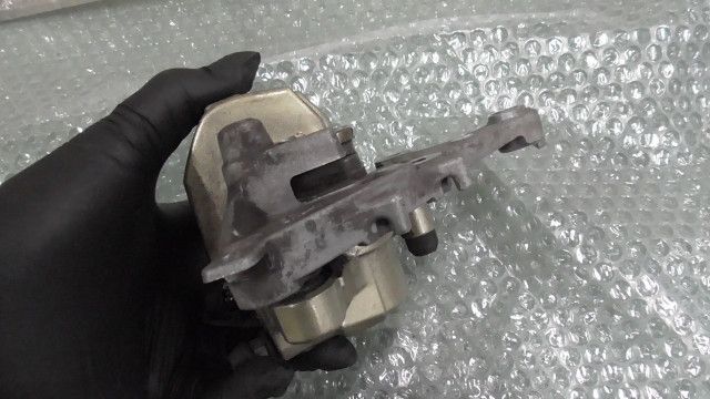 CBR250RR MC51-1000xxx の フロントブレーキキャリパー:#1697072467