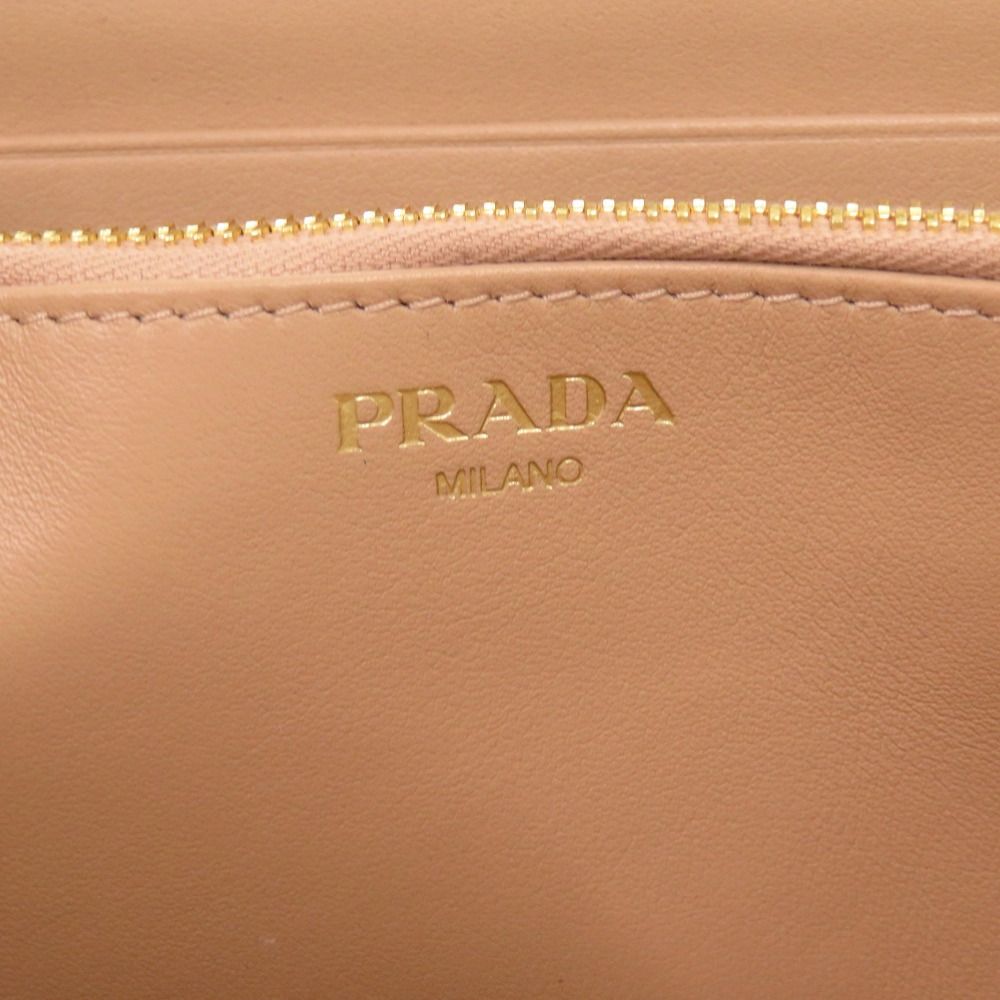 新品同様 プラダ 1ML506 サフィアーノレザー ピンク ラウンド  
