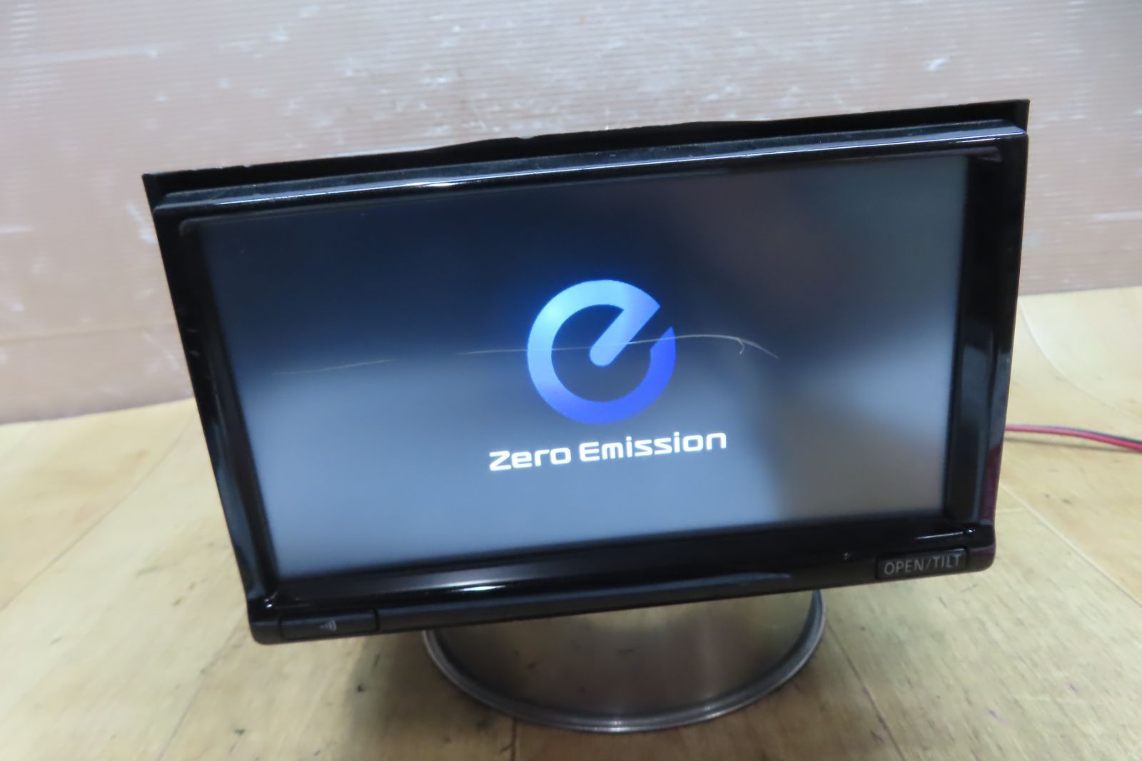 ☆F3279/日産純正 リーフ ZE1 25915 5SK01/QY-8605 メモリーナビ CD