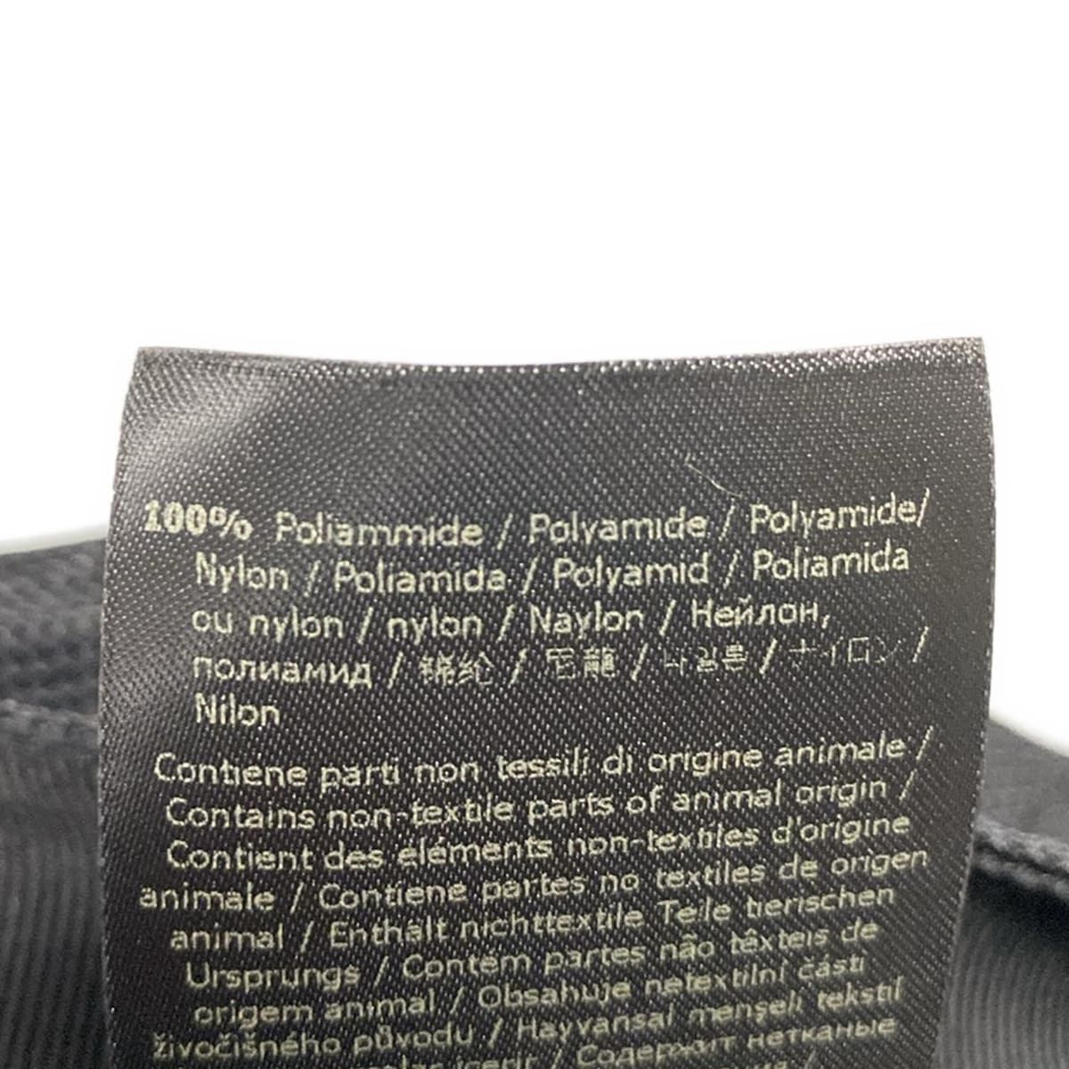 FENDI フェンディ