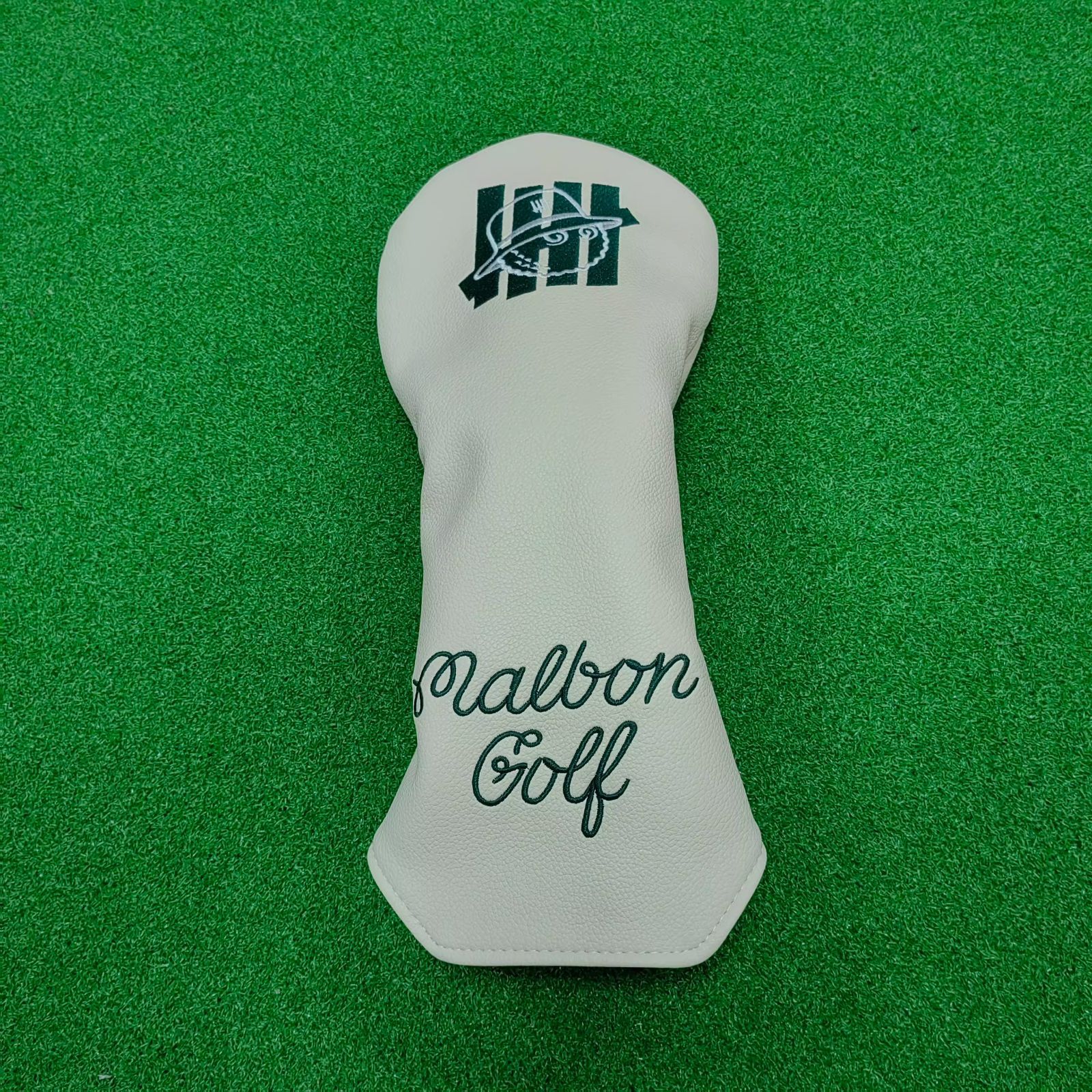 Malbon ゴルフヘッドカバー 4点セット エディション 刺繍デザイン 豪華でユニークなアイテム