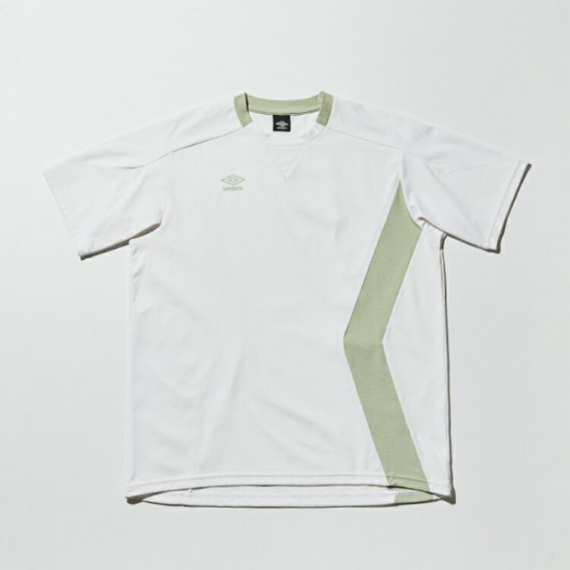 umbro アンブロ プラクテイスシヤツ ホワイト XO UUUVJA64 WHT | スポーツ スポーツ用品 運動 服 衣類 ウエア トップス シャツ Tシャツ 半袖 カジュアル デザイン 着心地 機能性 ロゴ 柄 サッカー フ