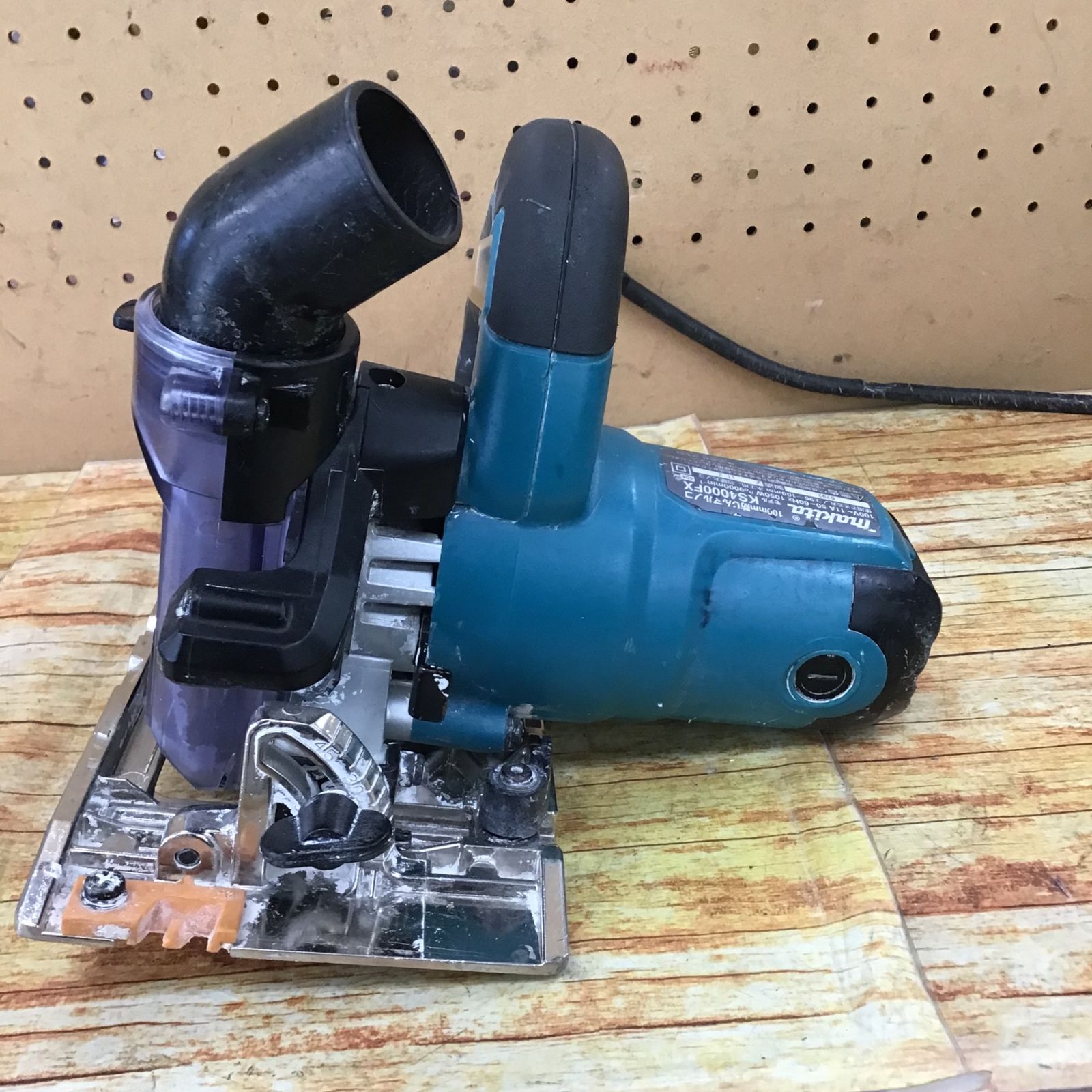 ☆マキタ(makita) 防じん丸のこ KS4000FX【川崎店】 - メルカリ ☆マキタ(makita) 防じん丸のこ KS4000FX【川崎店】 - メルカリ
