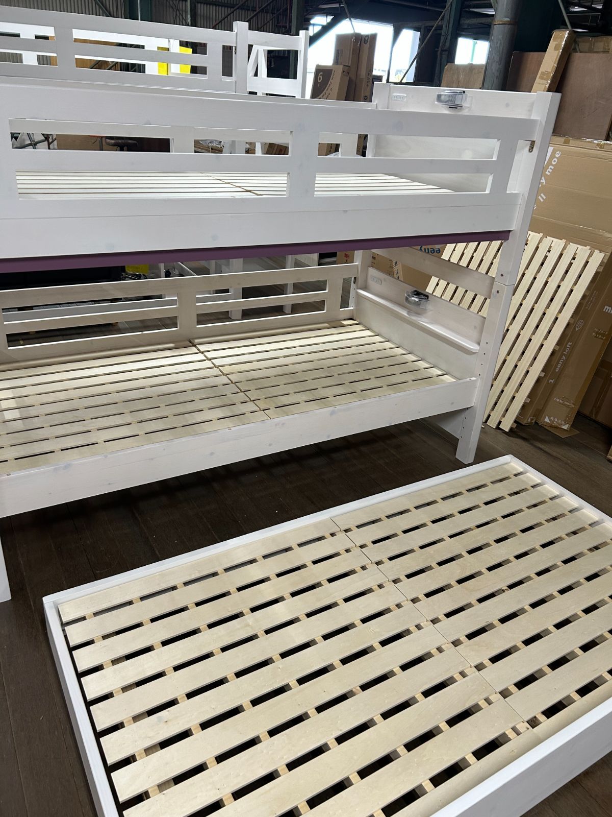 スライド収納 3段ベット リーウッド ローズピンク 1点限り 超お買い得 早い者勝ち送料無料