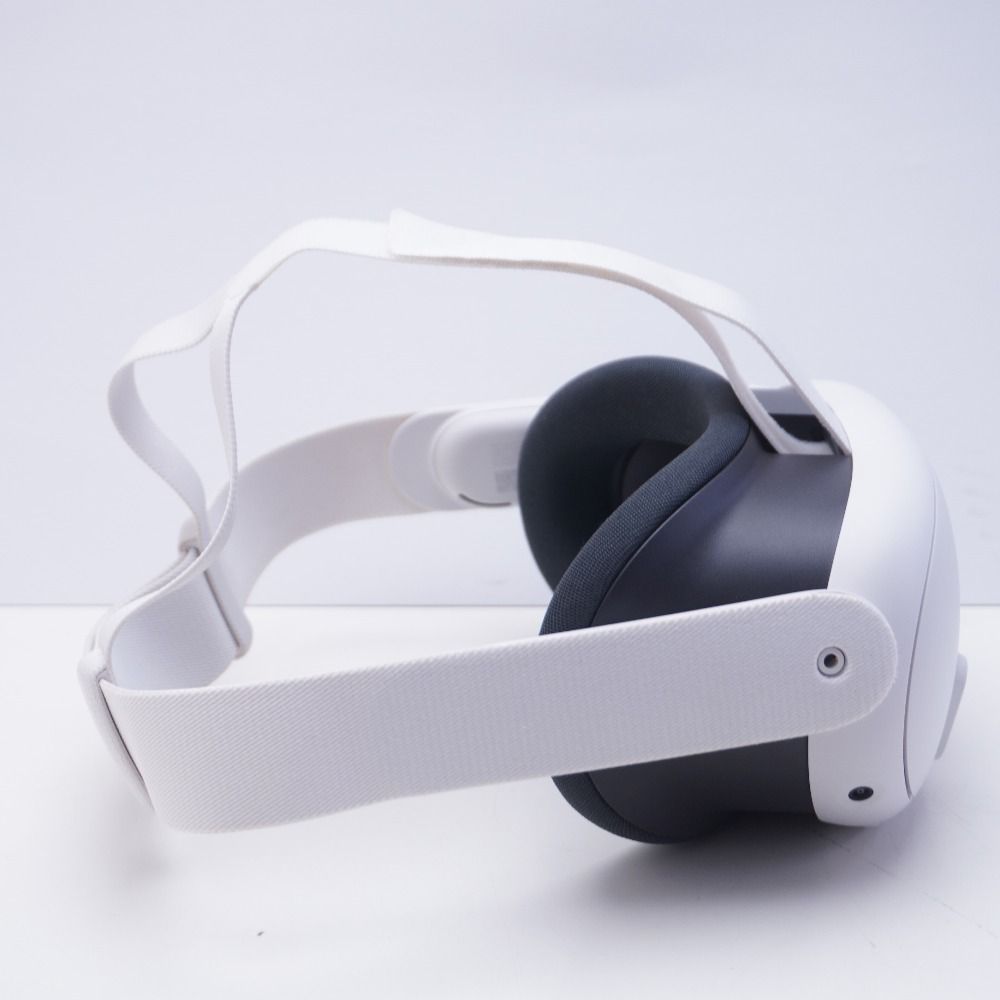  Quest 3 128GB オールインワンVRヘッドセット　中古 Meta Quest 3 128GB メタクエスト オールインワンVRヘッドセット