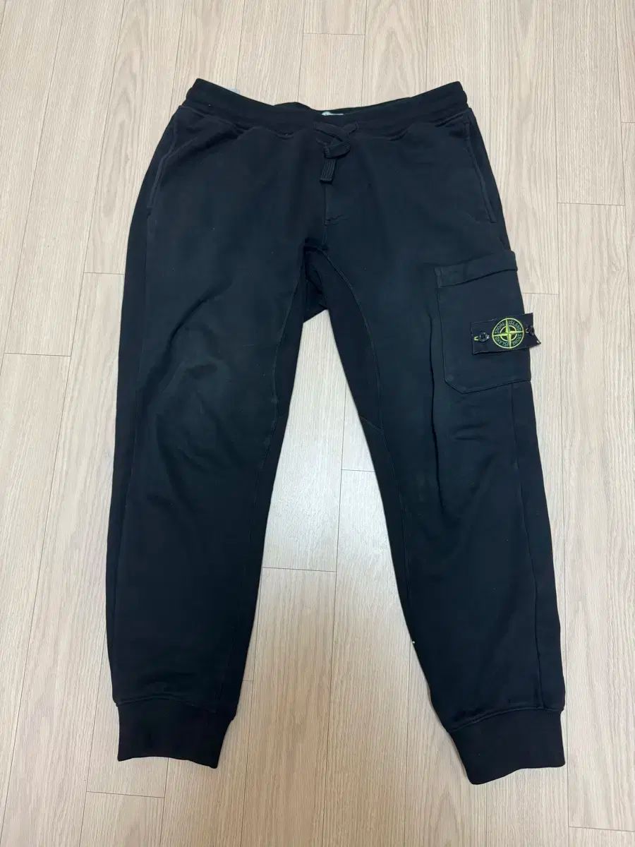 STONE ISLAND ストーンアイランド ジョガーパンツ パンツ