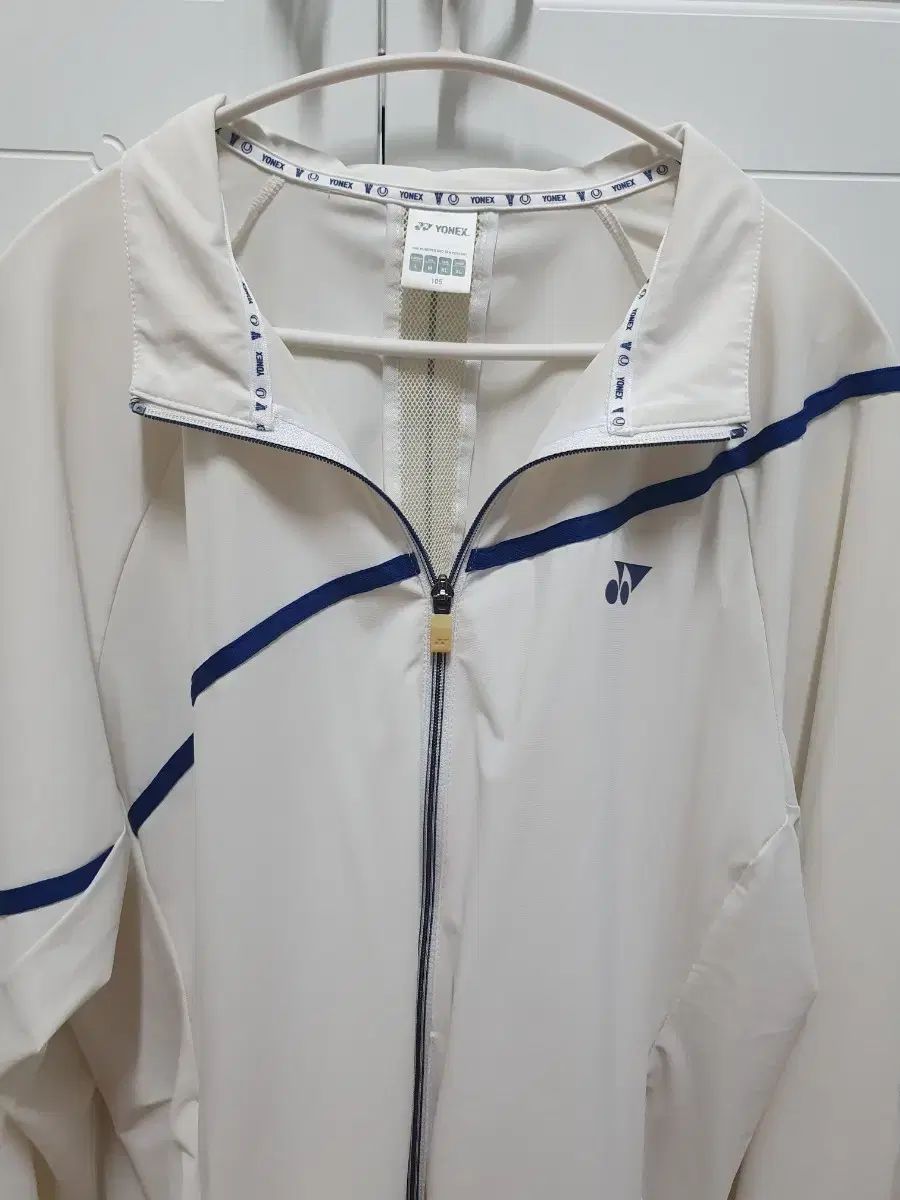 YONEX ウィンドブレーカー