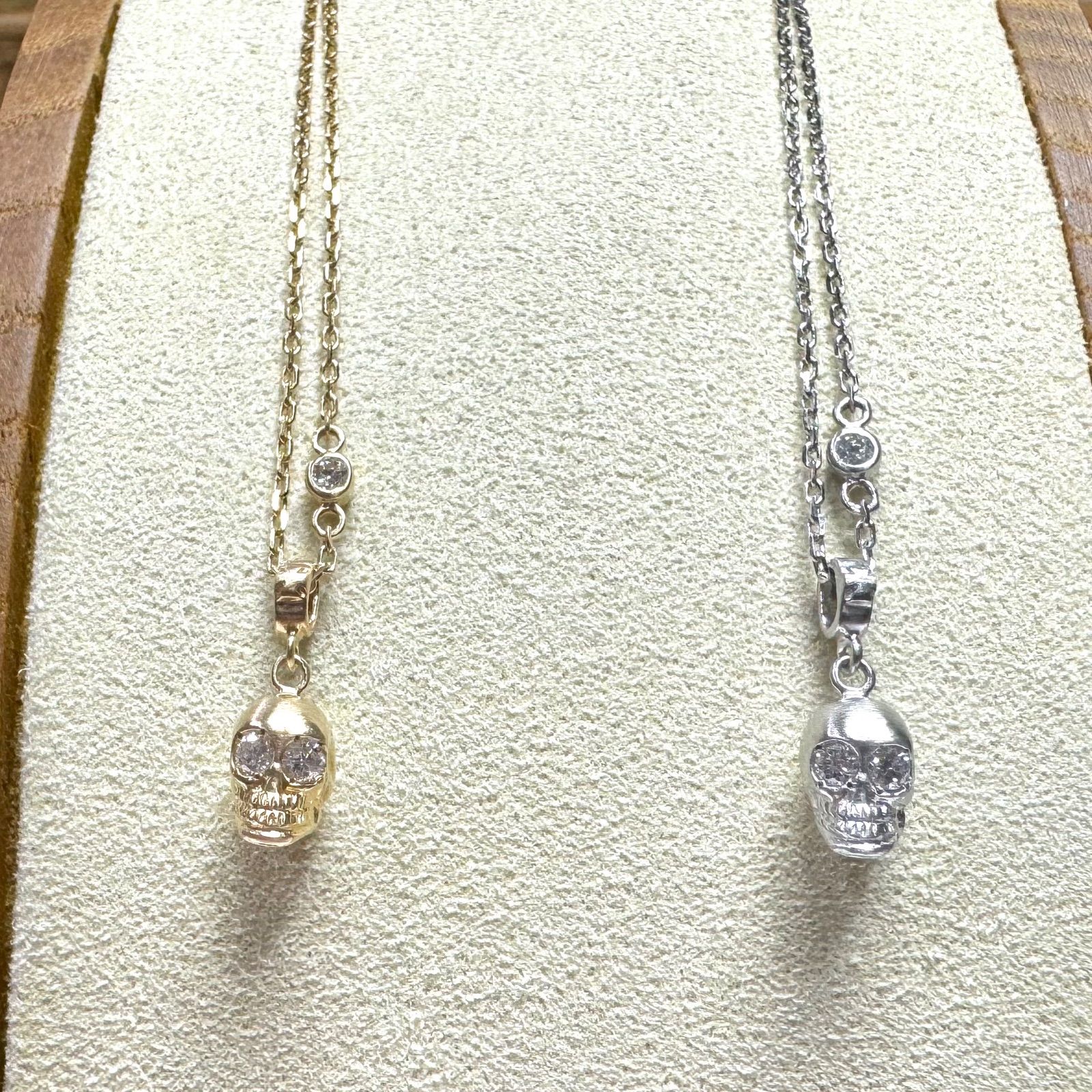 Loree Rodkin ローリーロドキン PETITE PAVE SKULL NECKLACE 18k