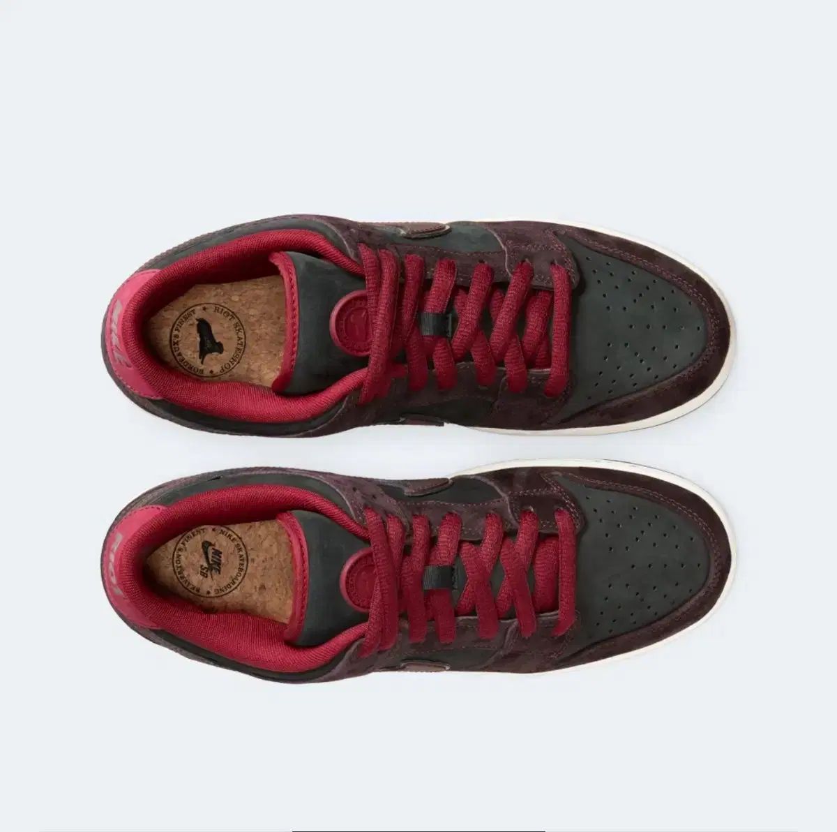 【雷市場（ポンジャン）商品韓国直送】 NIKE(ナイキ) ダンク ロー Sb 260mm riot ライオット スケート ボード ショップ