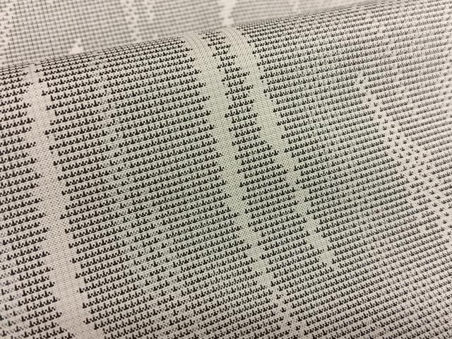 平和屋着物●本場大島紬　白大島　9マルキ　よろけ縞　正絹　逸品　未使用　AAAV7350zg 平和屋着物○本場大島紬 白大島 9マルキ よろけ縞 正絹 逸品 未使用