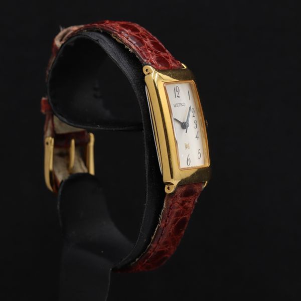 稼働品 セイコー　ノイエ　SEIKO NOIE 腕時計4N21-5250 セイコー 4N21-5250 ノイエ QZ ホワイト文字盤 レディース腕時計