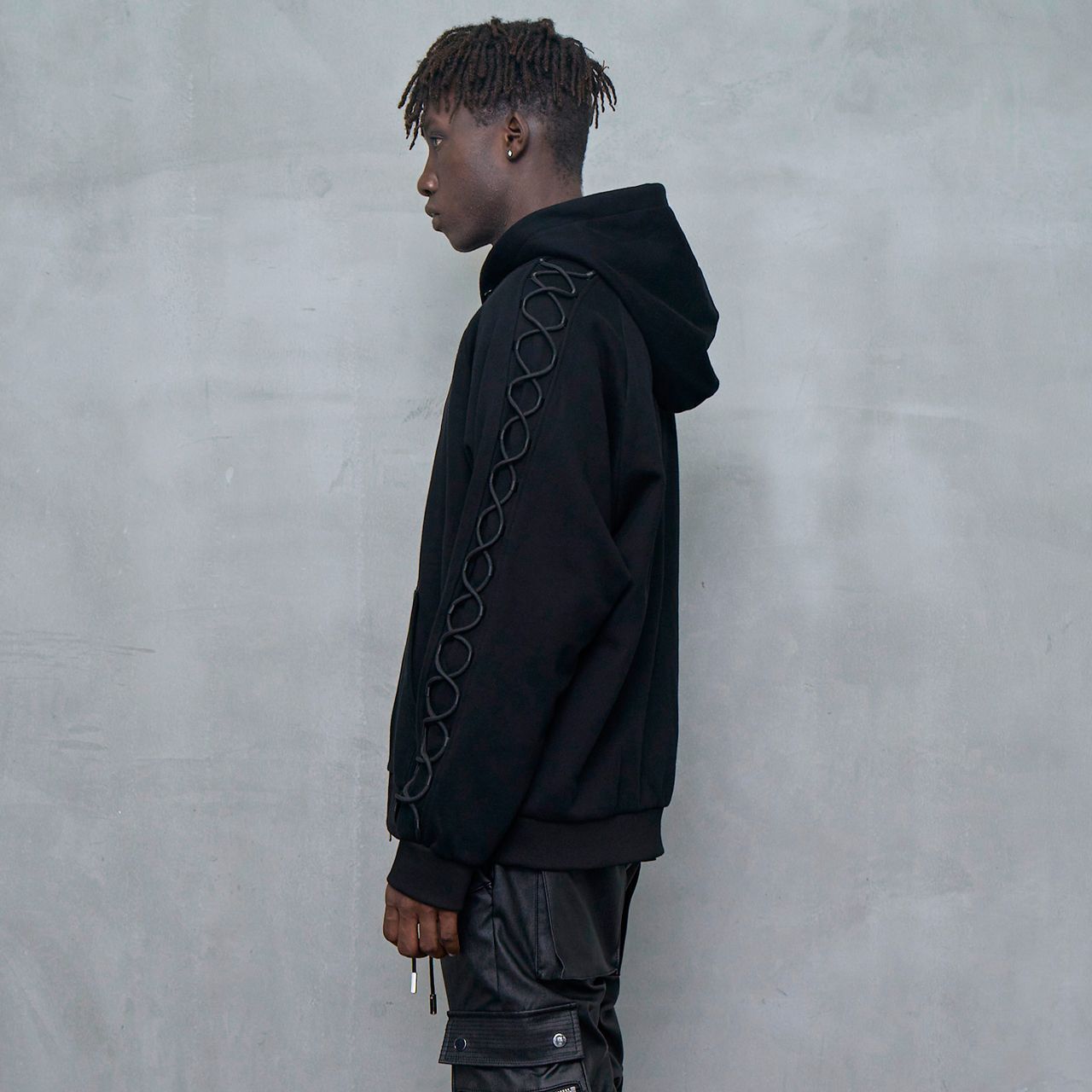 MLVINCE メルヴィンス ZIP-UP DRESS SLEEVE HOODY MLVINCE メルヴィンス ZIP-UP DRESS SLEEVE HOODY BLACK - メルカリ