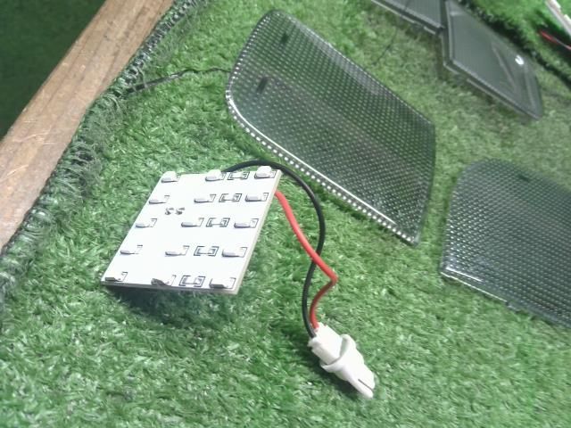 フォレスター DBA-SH5 ルームランプ 室内ランプ マップランプ