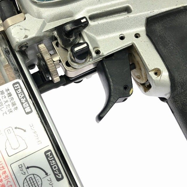 仕上げ釘打機 仕上げ釘打ち機