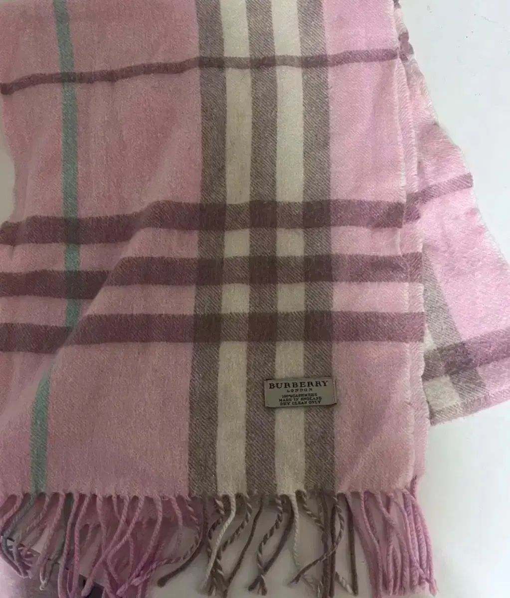 BURBERRY　カシミヤ100%マフラーピンク バーバリー BURBERRY ビッグチェックカシミヤ100％マフラー