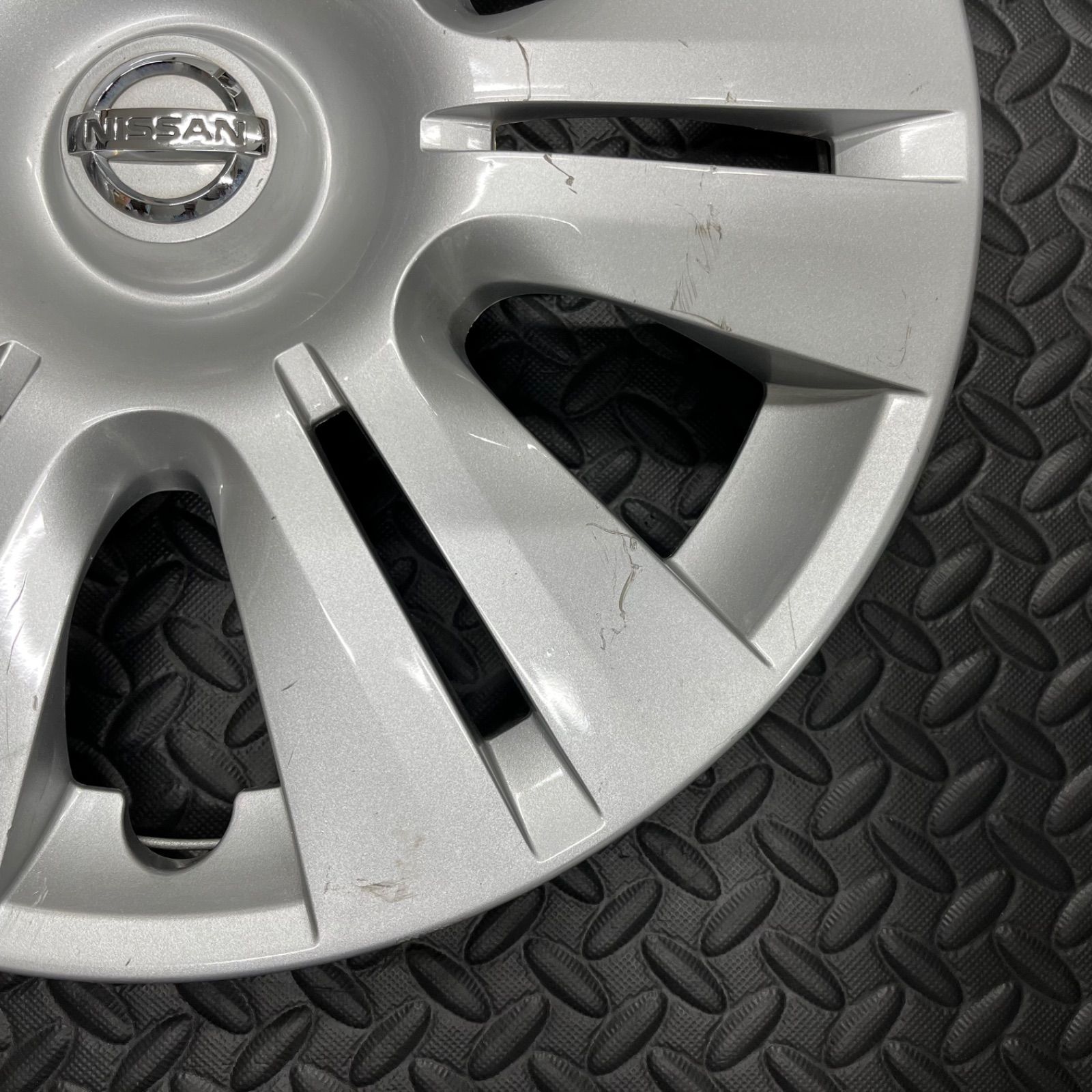 日産 キャラバン NV350 ホイールキャップ 1枚 ホイールカバー 純正 