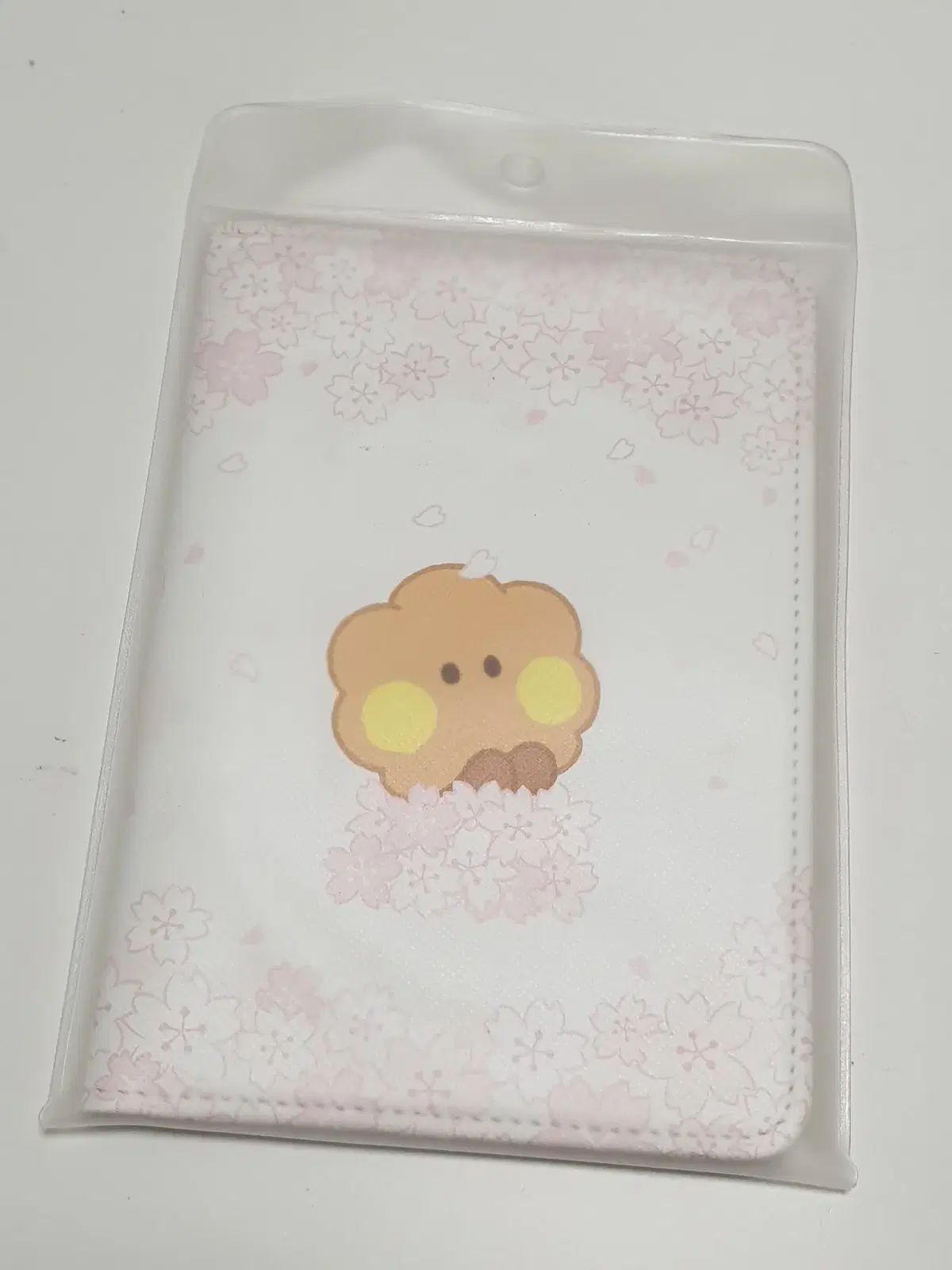 BT21 minini パスポートケース チェリーブロッサム ー SHOOKY 未開封