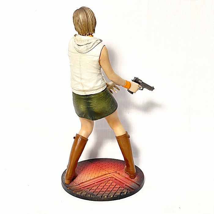 Amazon.co.jp: McFarlane Toys - WB 100:ペニーワイズ(It