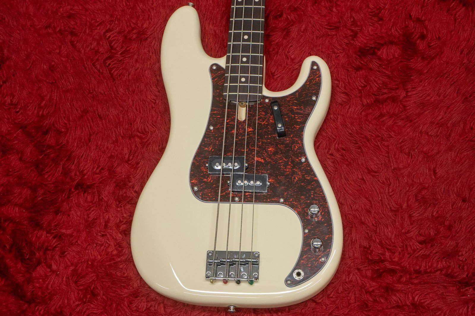 ベース woofy basses/Classic Series P Bass 4 VW new】woofy basses / Classic Series P Bass 4 VW – Bass Shop Geek IN Box