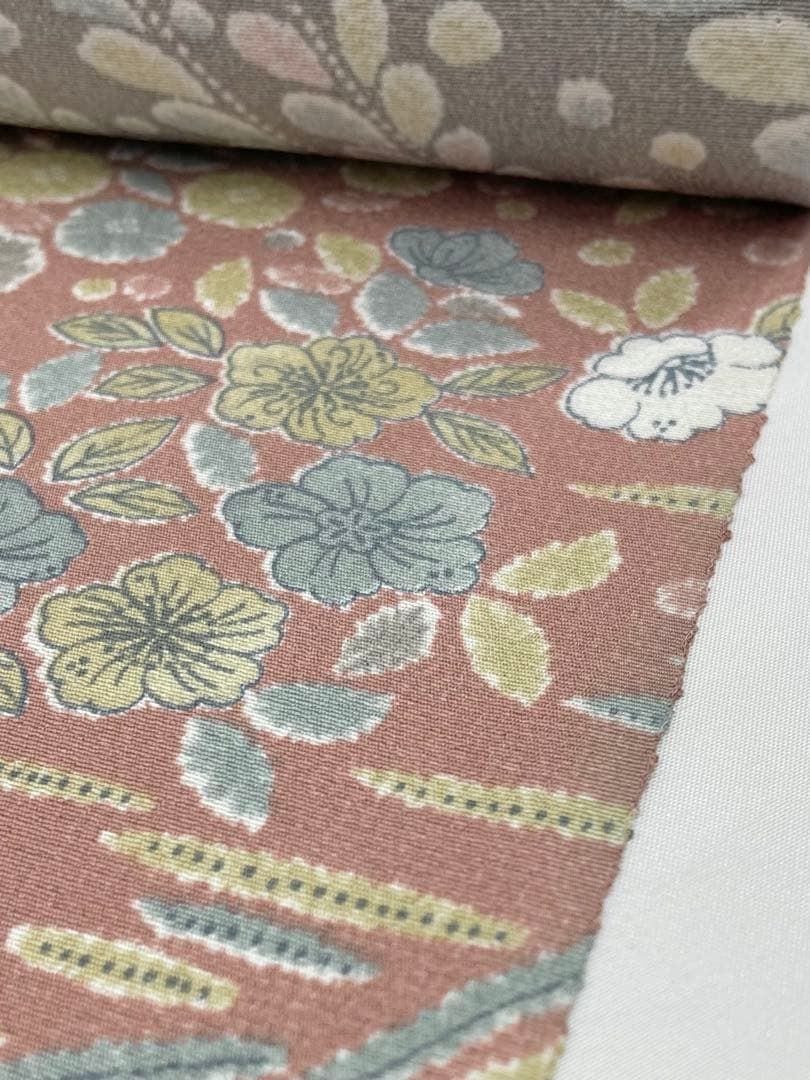 小紋 辻ヶ花 全体柄 紋意匠 正絹 反物 - メルカリ