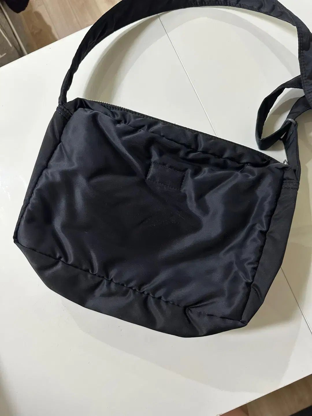 ショルダーバッグ クロスバッグ