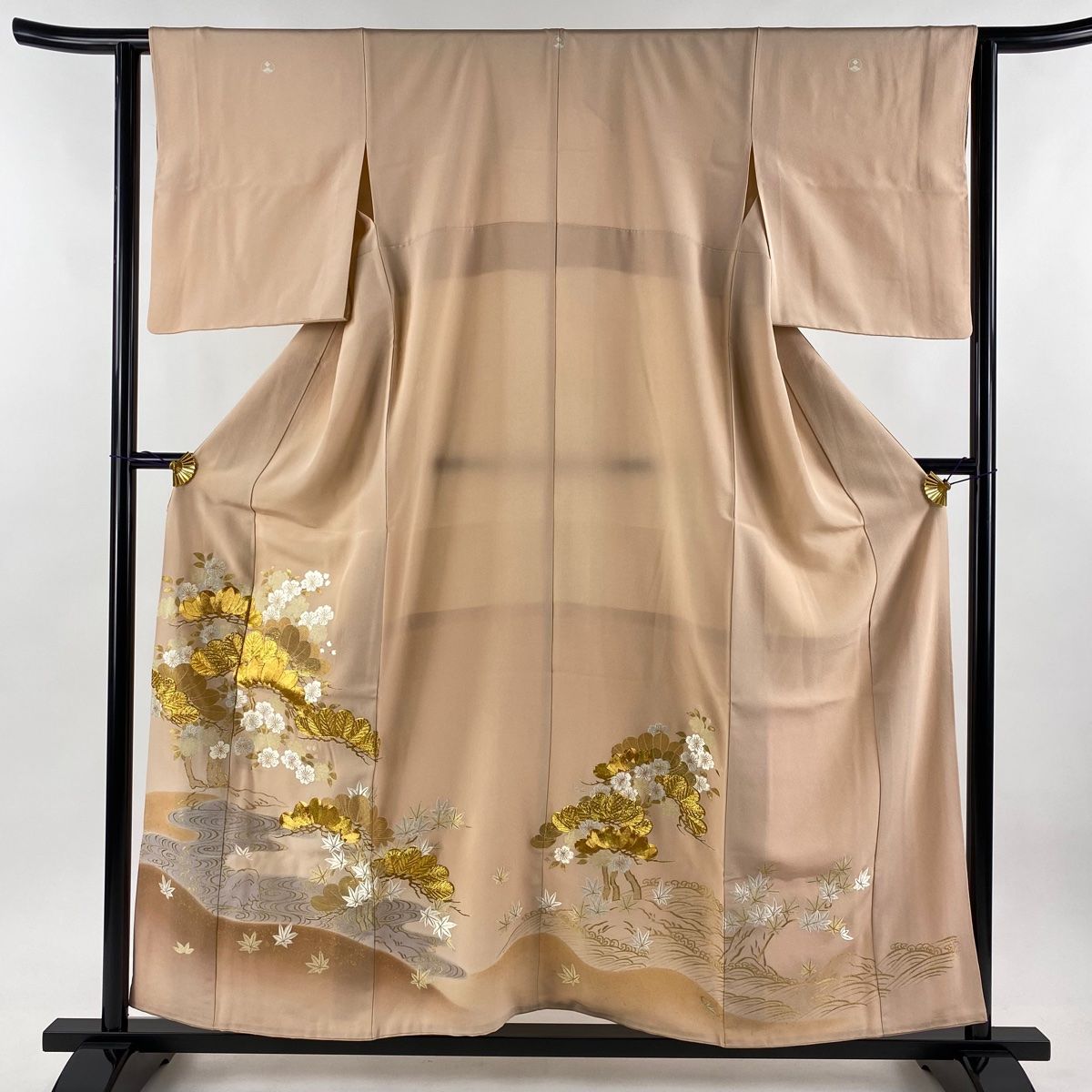色留袖 身丈154.5cm 裄丈63cm S 袷 千總 落款 笠松 桜 刺繍 金糸 ピンクベージュ 正絹 三つ紋