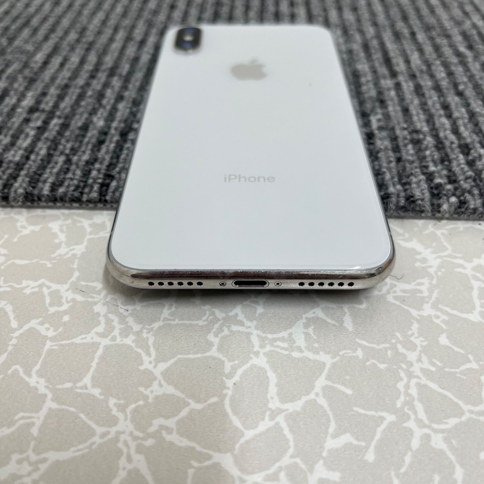 iPhone - さえ様用:美品  iPhoneX 256GB ホワイト SIMロック無 Amazon | 【整備済み品】Apple iPhone X 256GB シルバー SIM