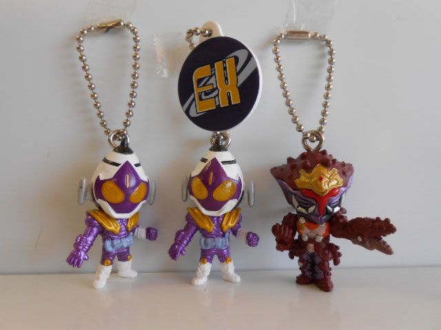 注目 ♯Iie19OJ仮面ライダー大集合スイング10レア入フルコンプ全8種 アニメ+ゲーム