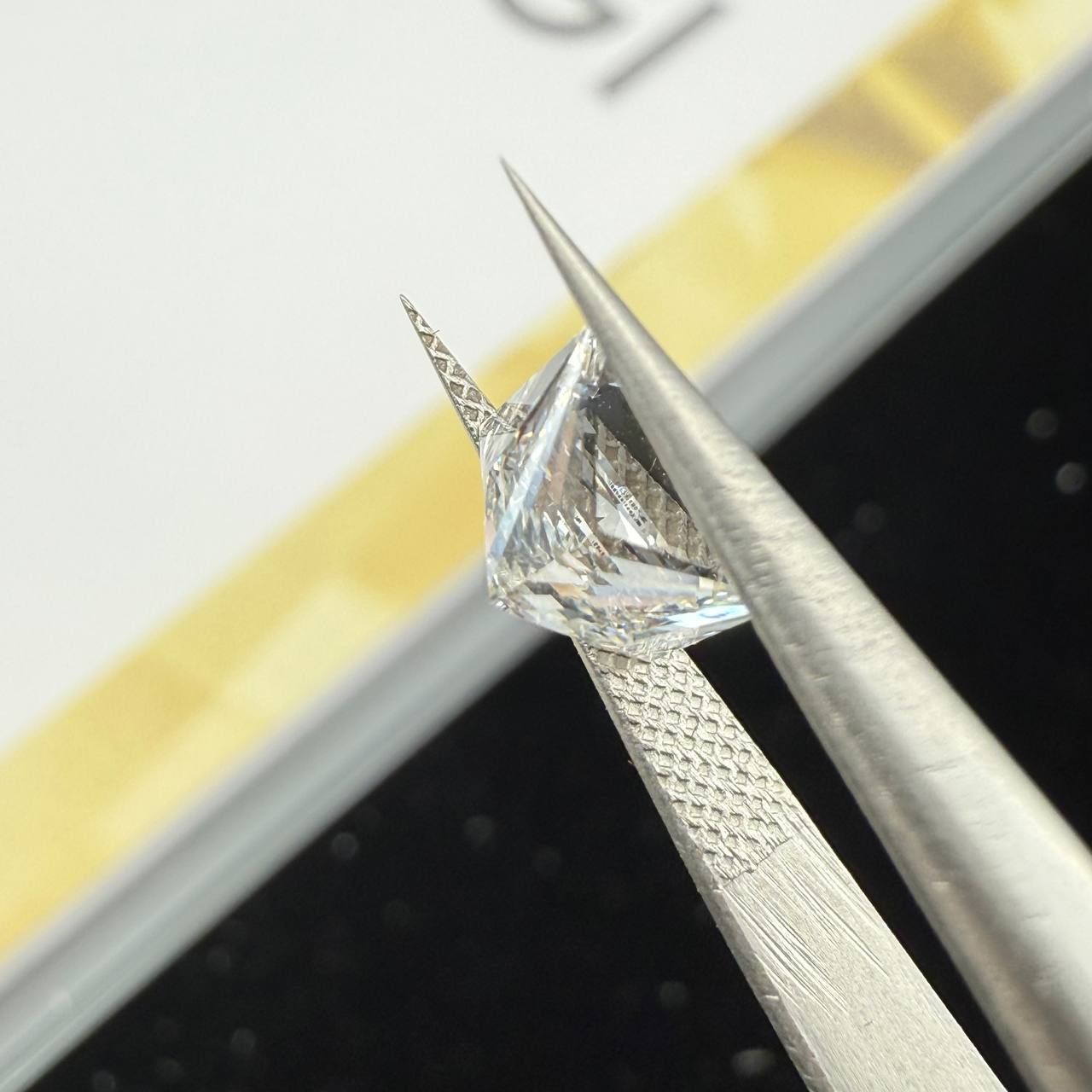 2.10ct E VS1 Princess Cut ラボグロウンダイヤモンド ルース 