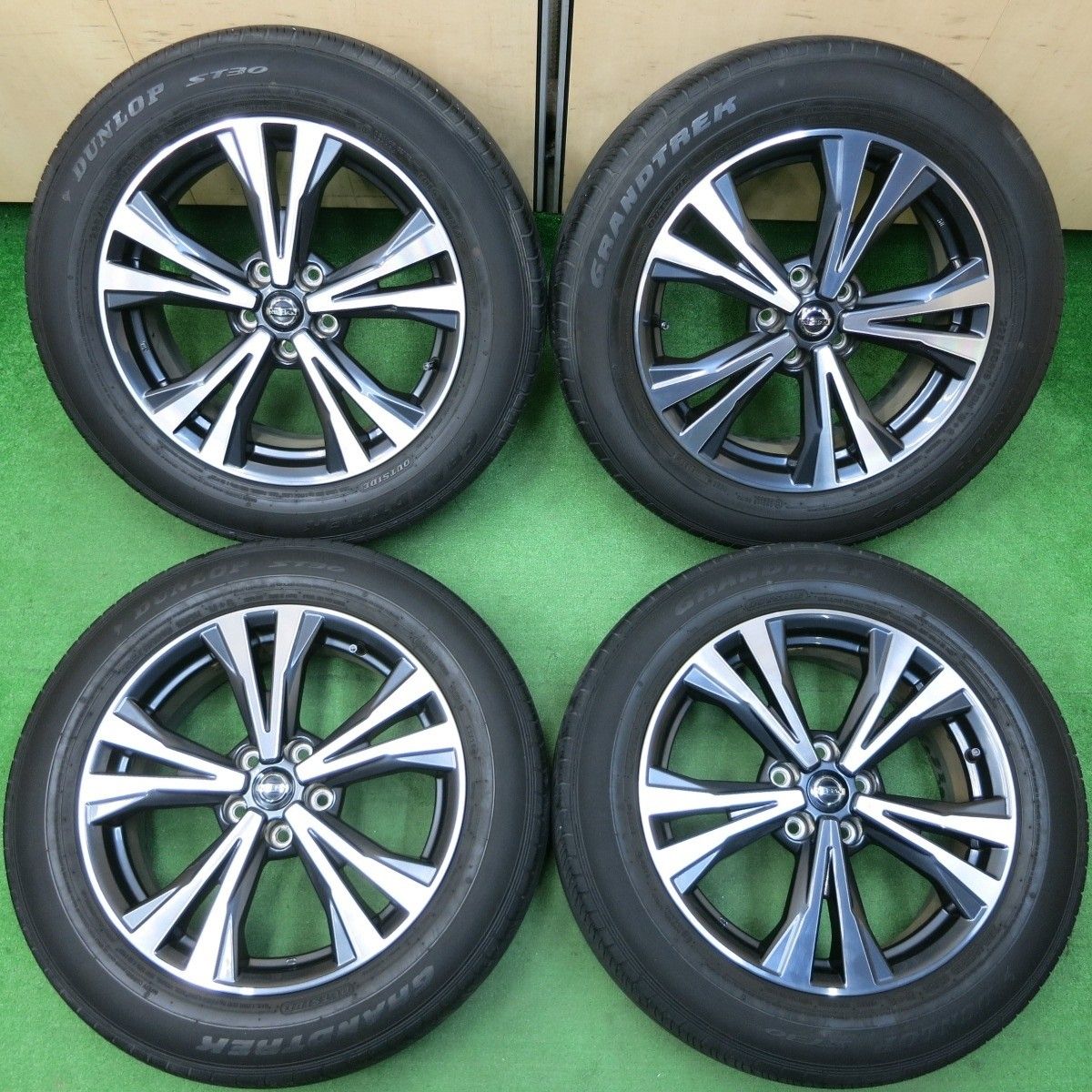 2021年製 ダンロップ 225/60R18 日産純正 エクストレイル等 日産 エクストレイル (2013年～2022年)のサマータイヤ | タイヤ