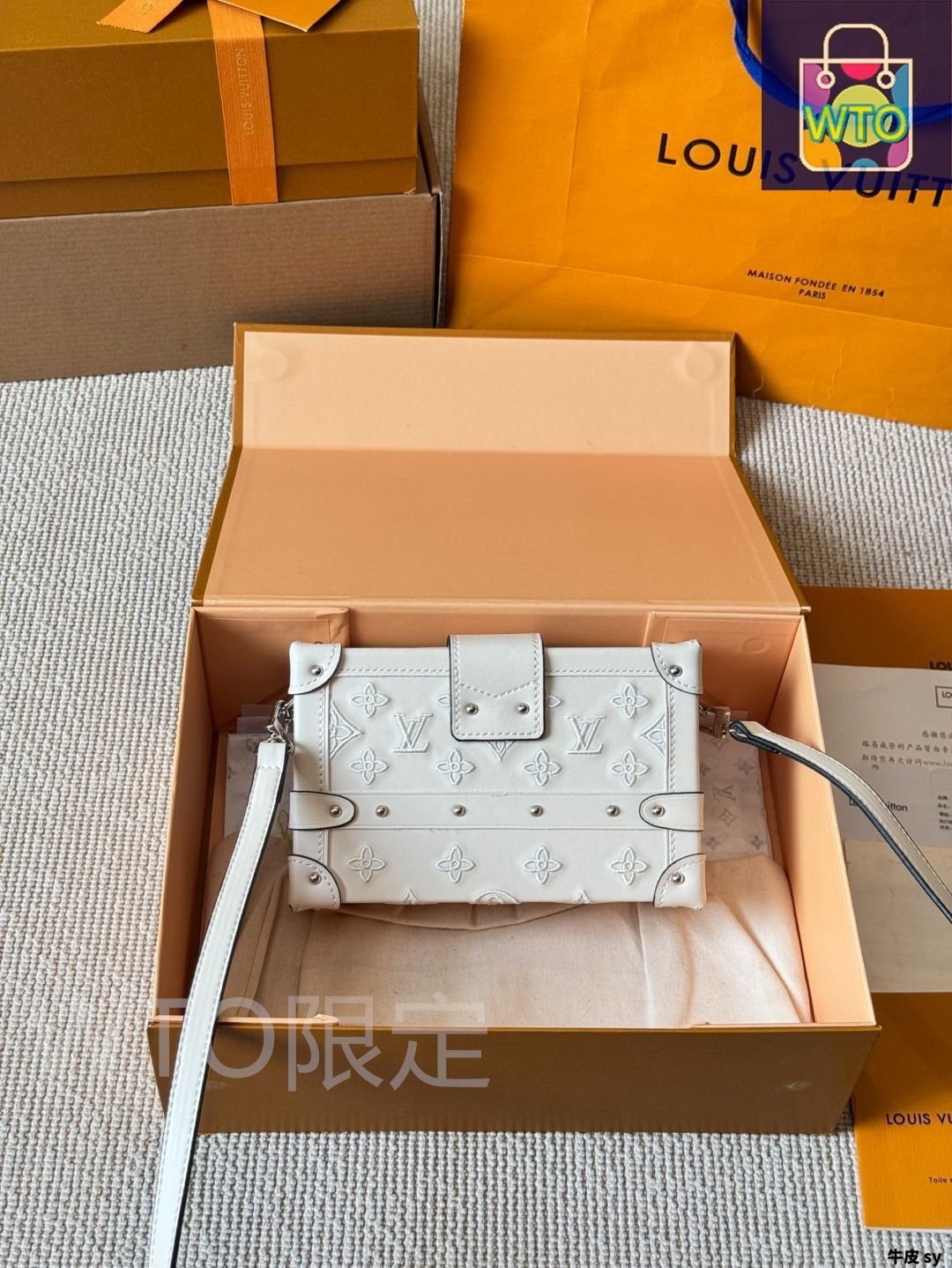 極美品✨LOUIS VUITTON ボブール　モノグラム　本革　厚底　保存箱付き 楽天市場】ルイ・ヴィトン モノグラム 財布 レディース LOUIS
