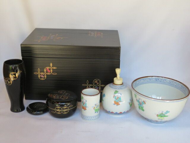 四月◆特売品 〔 品〕木製本漆塗千筋茶箱 七宝繋蒔絵三点セット付 平安 高野昭阿弥作 色絵 唐子絵三点セット付 〔税込 〕 在庫