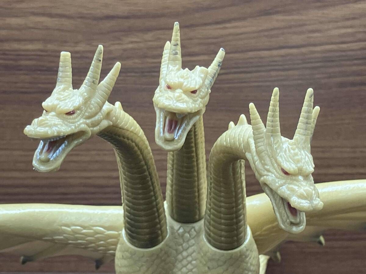 キングギドラ 1984 バンダイ ソフビ フィギュア - メルカリ