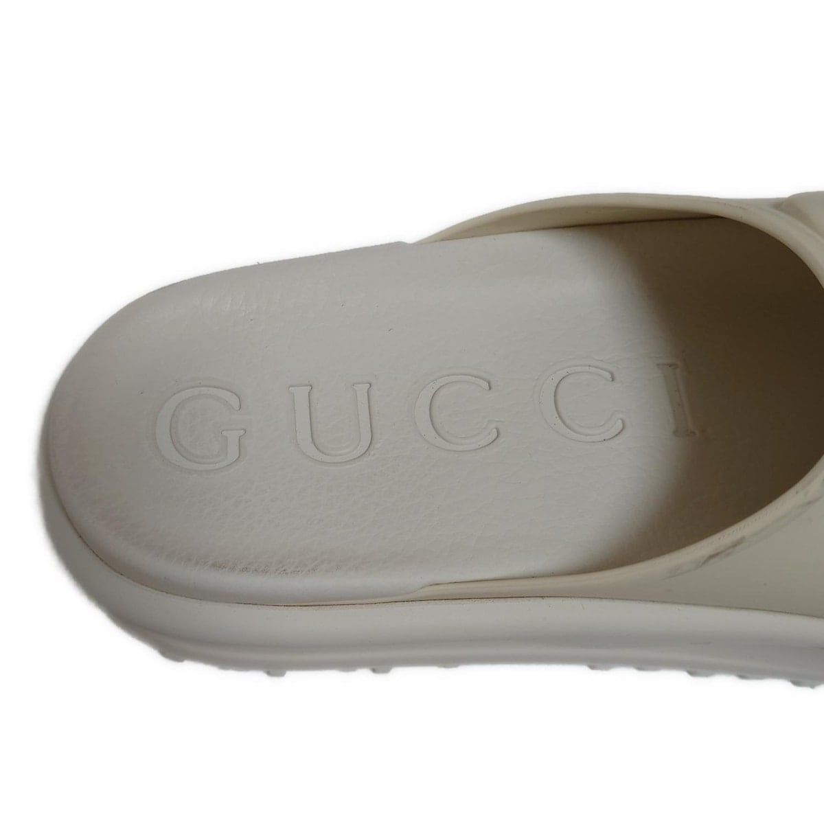 GUCCI(グッチ) サンダル 37 レディース - 692845 アイボリー