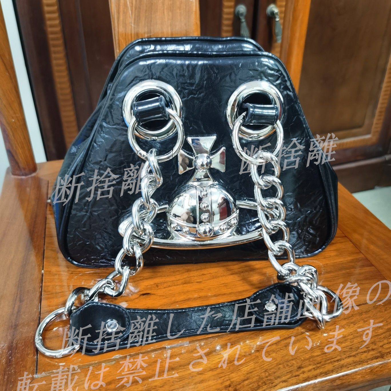 大人気 Vivienne Westwood    レディース  バッグ  ハンドバッグ  ショルダーバッグ