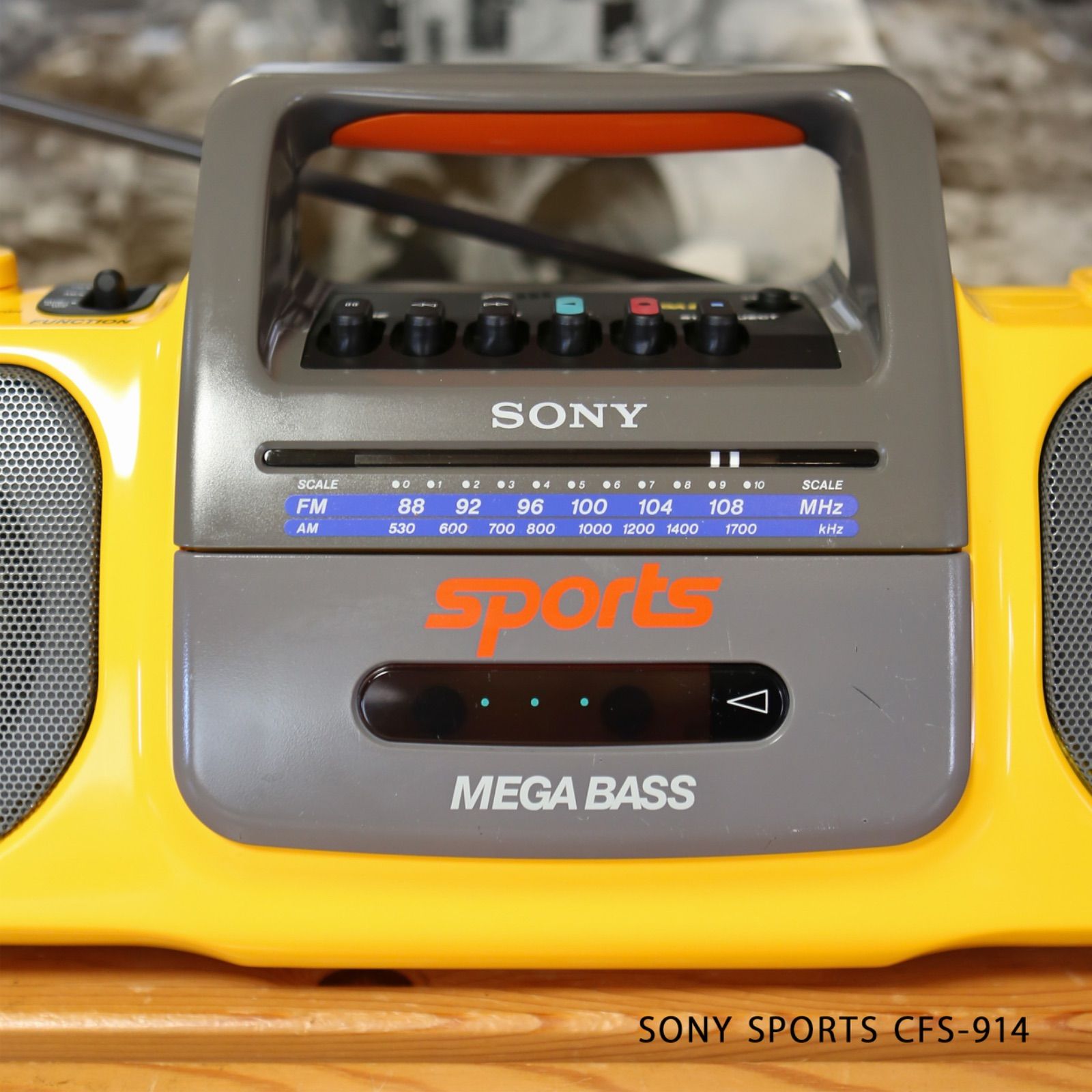 SONY SPORTS CFS-914 メガベース搭載 赤ロゴ世代 ラジカセ ソニー